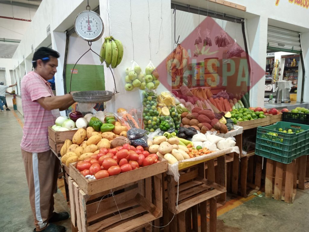 Se elevan precios de frutas y verduras por escasez de producción