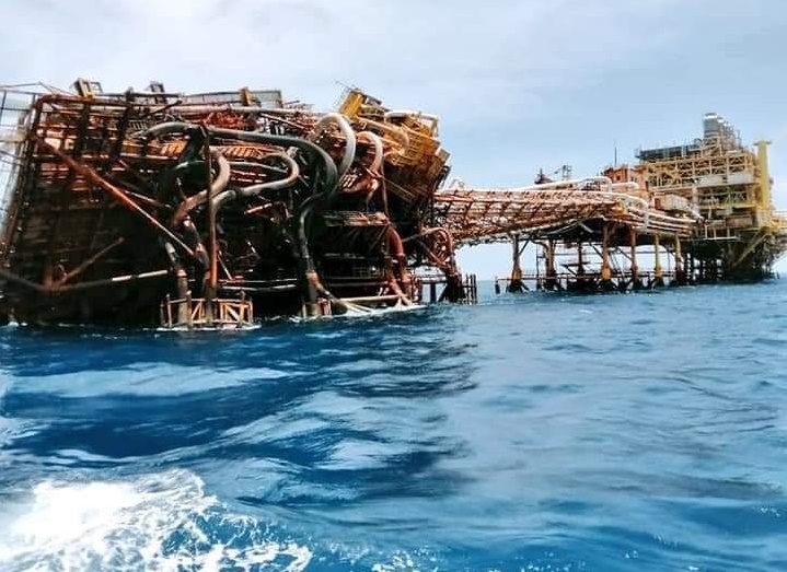 La SECOGEF y el SAT deben auditar a PEMEX y COTEMAR por contratos millonarios