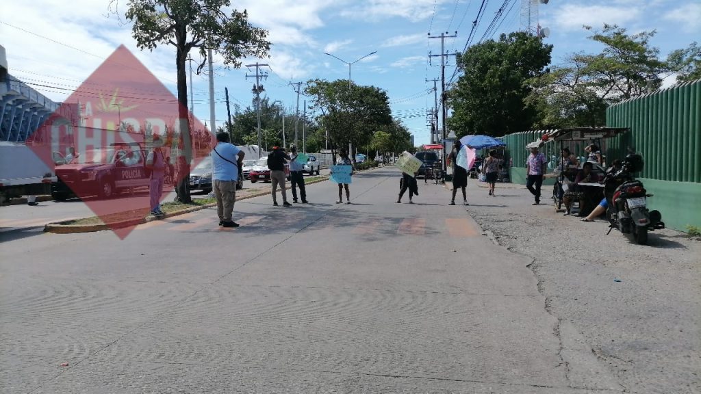 Manifestación a fuera del Hospital