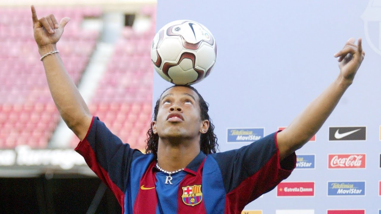 Se cumplen 20 años de la presentación de Ronaldinho al Barcelona