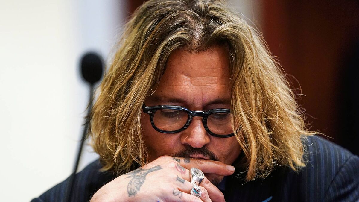 Encuentran inconsciente a Johnny Depp en un hotel de Budapest