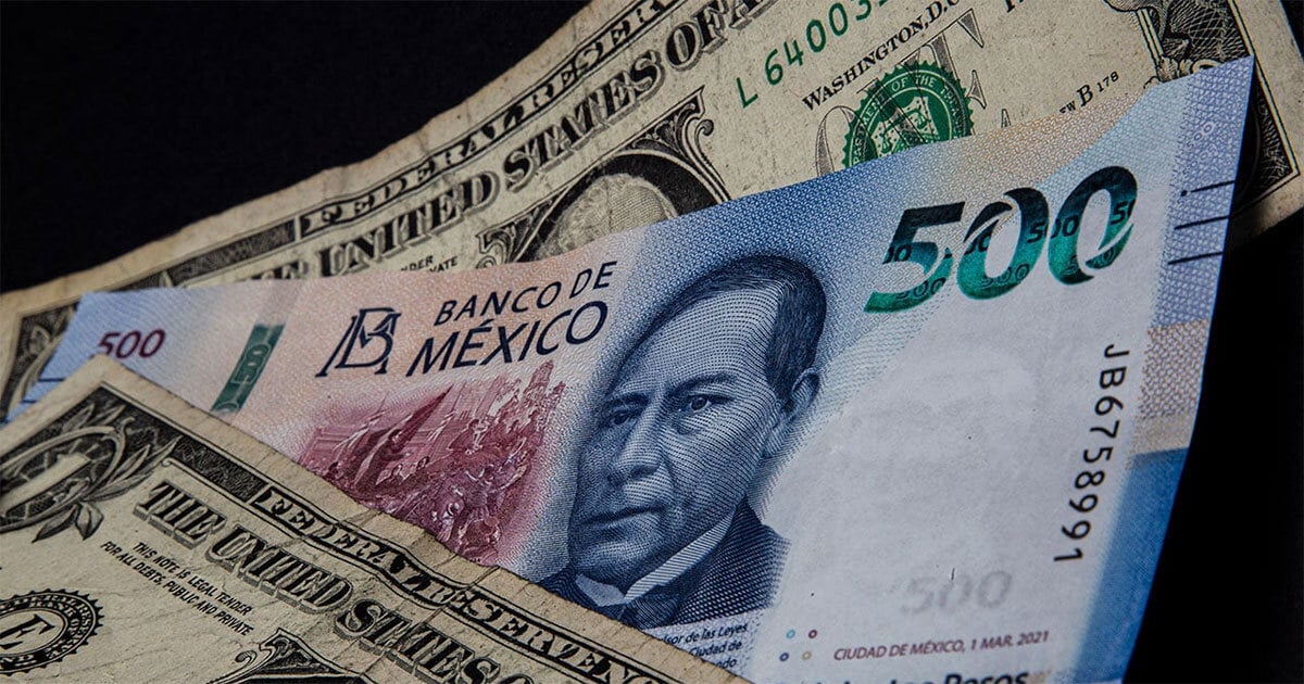 Peso mexicano se fortalece en 16.83 unidades por dolar