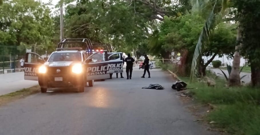 Abandonan cuerpo embolsado en Cancún. A unas horas de que tomó posesión el nuevo SSC