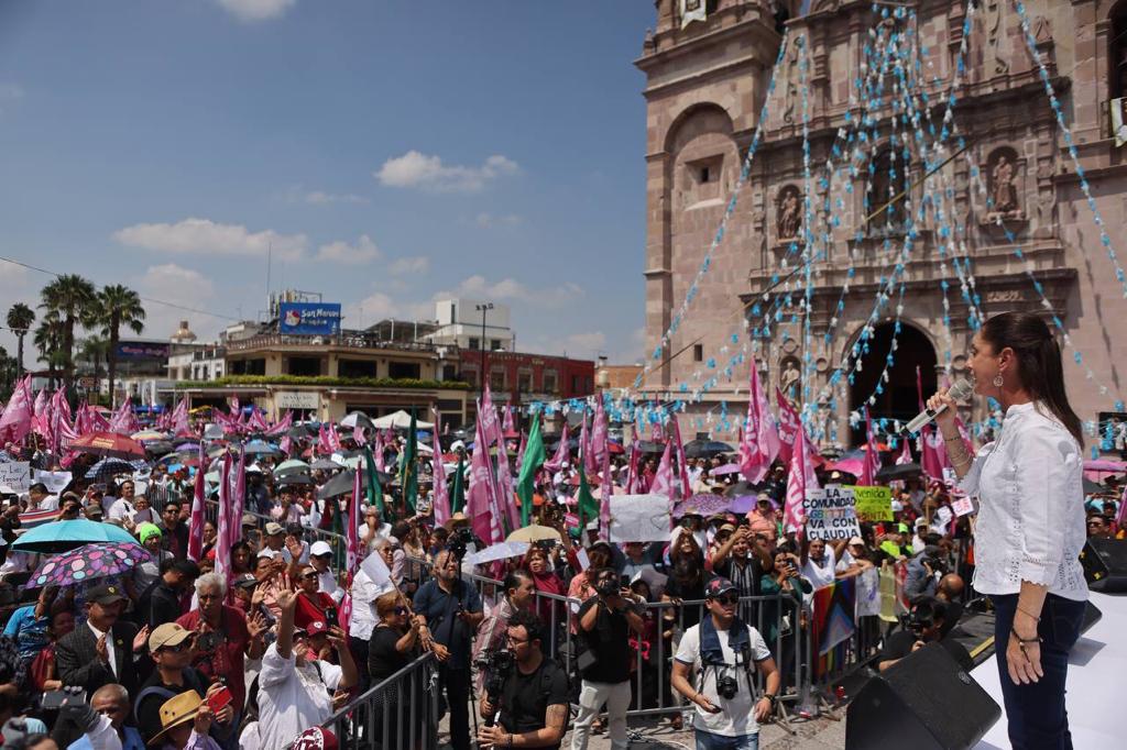Sheinbaum asegura “Nosotros queremos seguir fortaleciendo a los pueblos de México”,