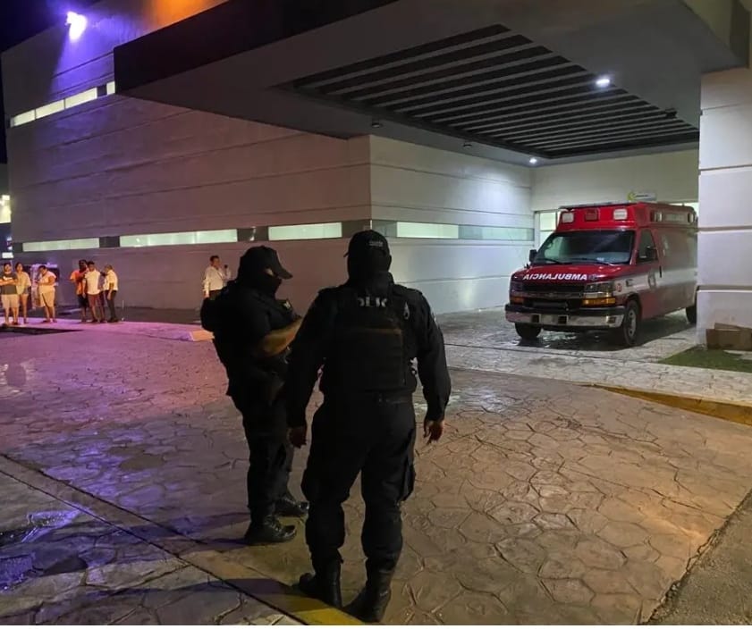 Cancún hombre atacado a balazos en la SM 96
