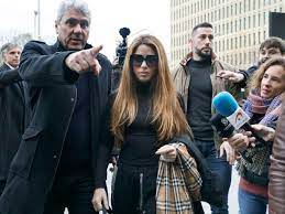 Shakira factura sin pagar impuestos y le abren segunda causa por fraude fiscal en España a la cantante.
