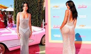 Este es el Vestido que Dua Lipa uso para Barbie