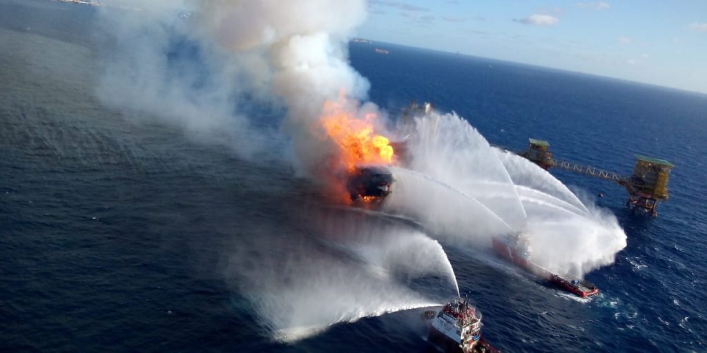 La SECOGEF y el SAT deben auditar a PEMEX y COTEMAR por contratos millonarios