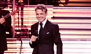 El cirujano asegura que Luis miguel se sometió a tratamientos de pérdida de peso