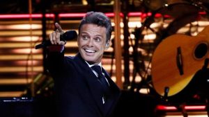El médico cirujano reveló detalles de contrato millonario de Luis Miguel