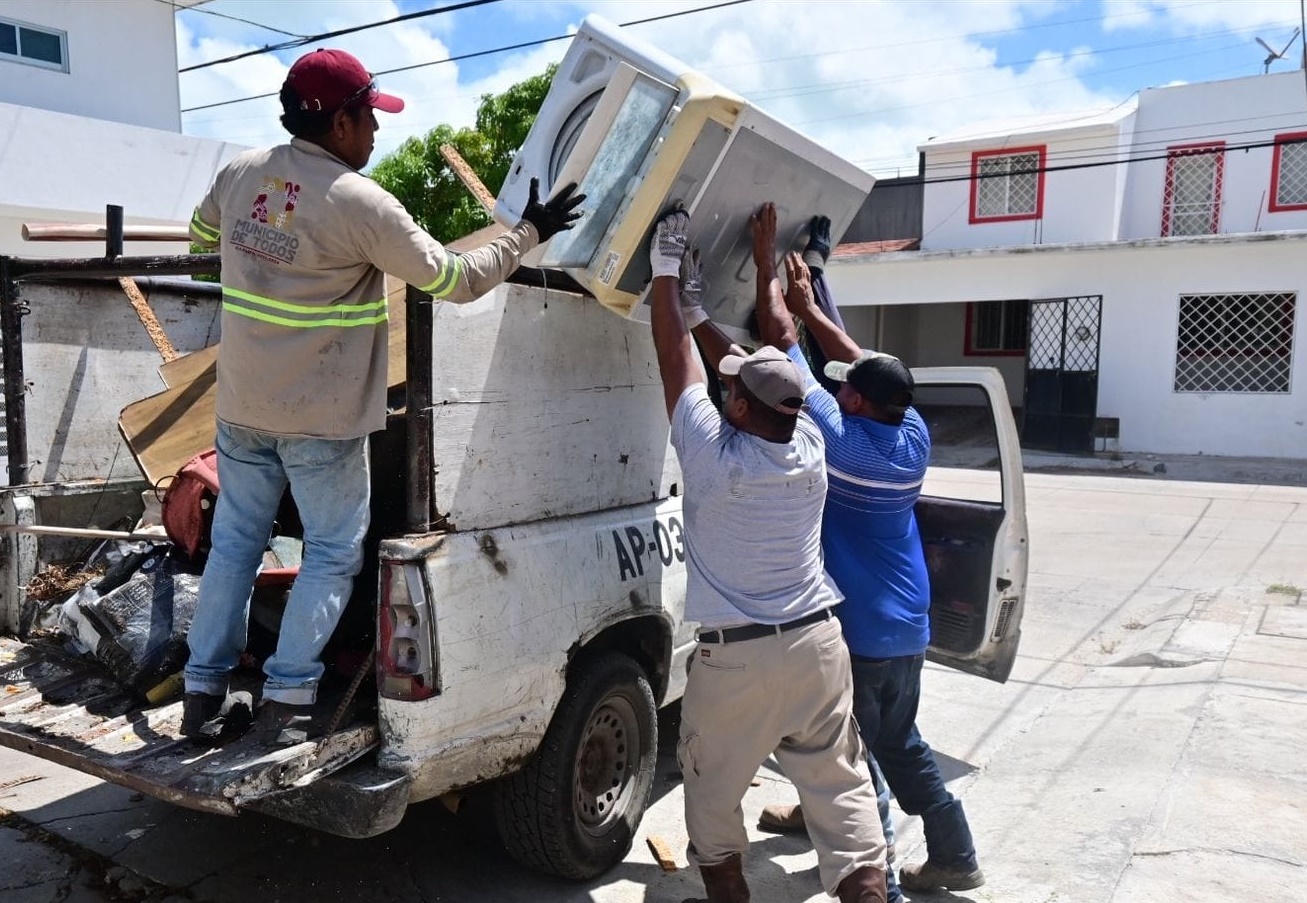 Hasta 60 toneladas de cacharros recogen en la semana de descacharrización: en Ciudad del Carmen