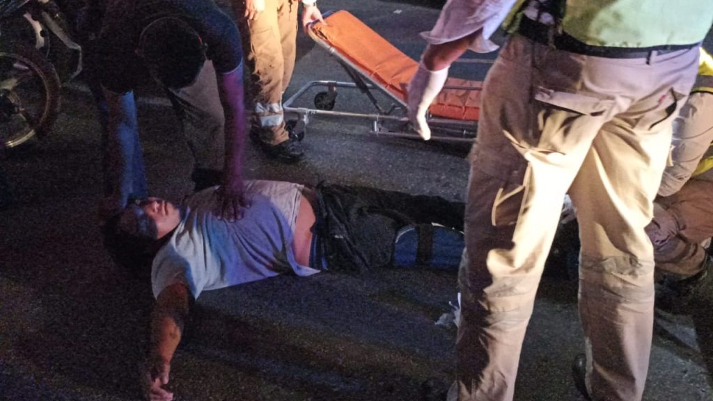 motociclista resulta con fractura