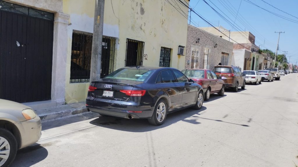 PATRULLA CHOCA A VISITANTES