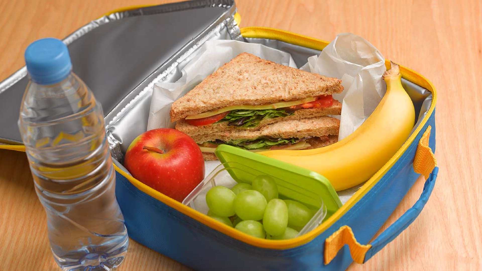 Recomiendan lunch saludable para niñas y niños en este regreso a clases