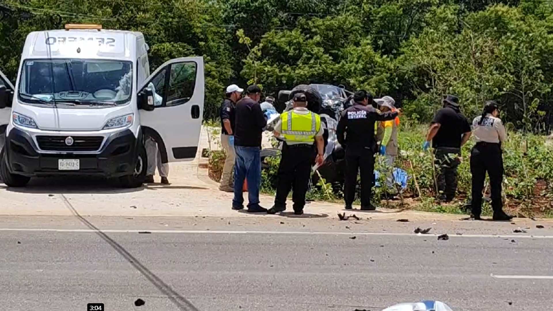 Muerto en accidente en la Mérida-Progreso; auto estacionado es embestido por otro vehículo
