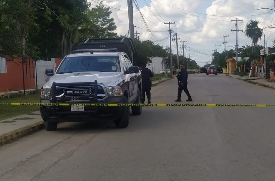 Las víctimas se desplazaban en un vehículo Mini Cooper rojo por la avenida Javier Rojo Gómez