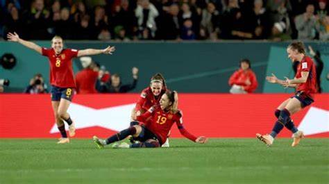 Un día de felicidad se convierte en trizteza para actual campeona del mundo con España Femenil