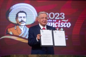 AMLO cumple compromisos con comunidades indígenas