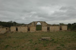 Promesa resalta el valor de la Zona Arqueológica de Oxkintok, en Yucatán