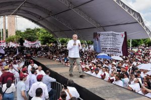 “Que el pueblo decida en la única encuesta que vale”: Adán Augusto