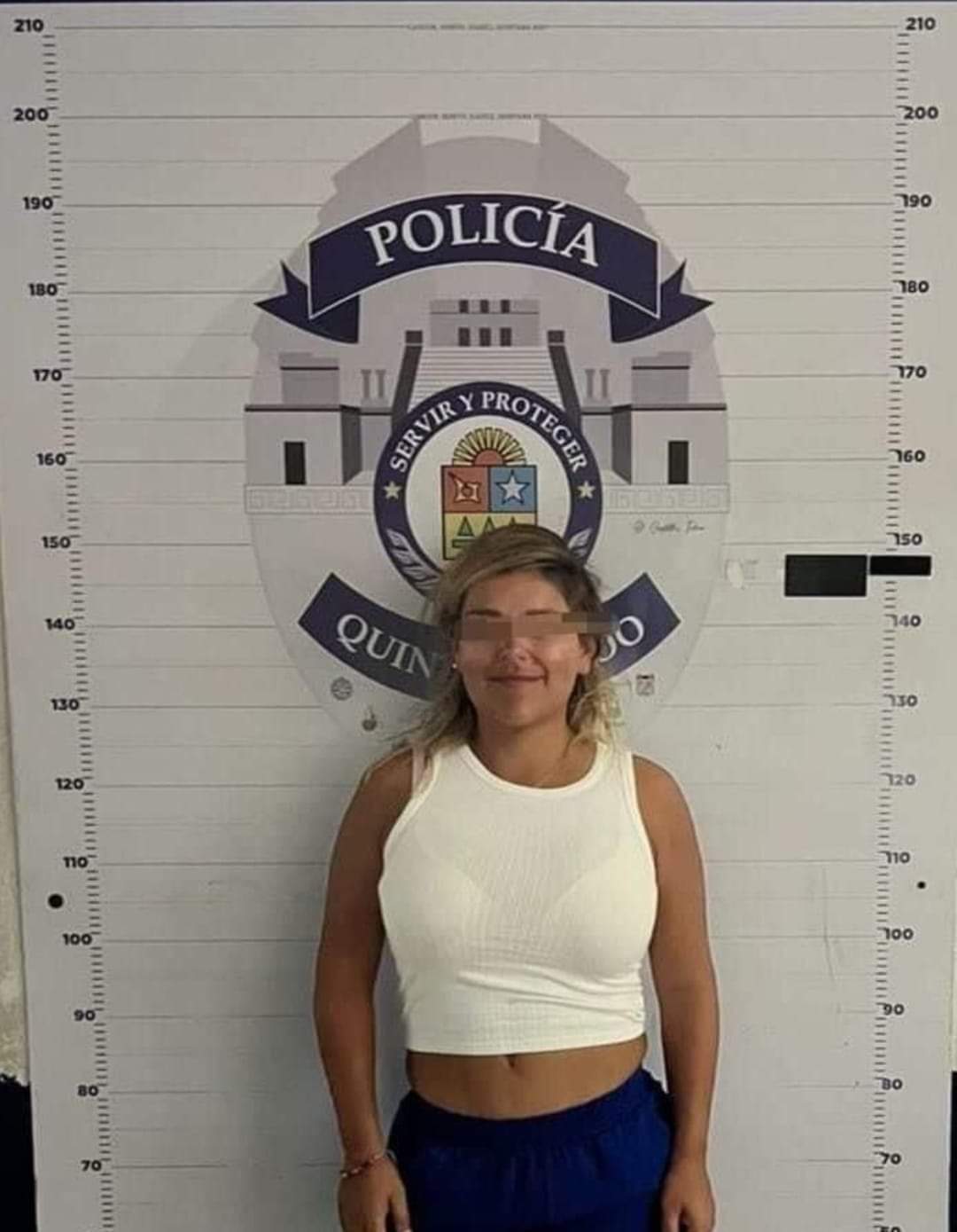 En compañía del alcalde fue detenida su esposa, Raquel López Rivera, quien ostenta el cargo de presidenta honoraria del DIF en Axtla de Terrazas SLP