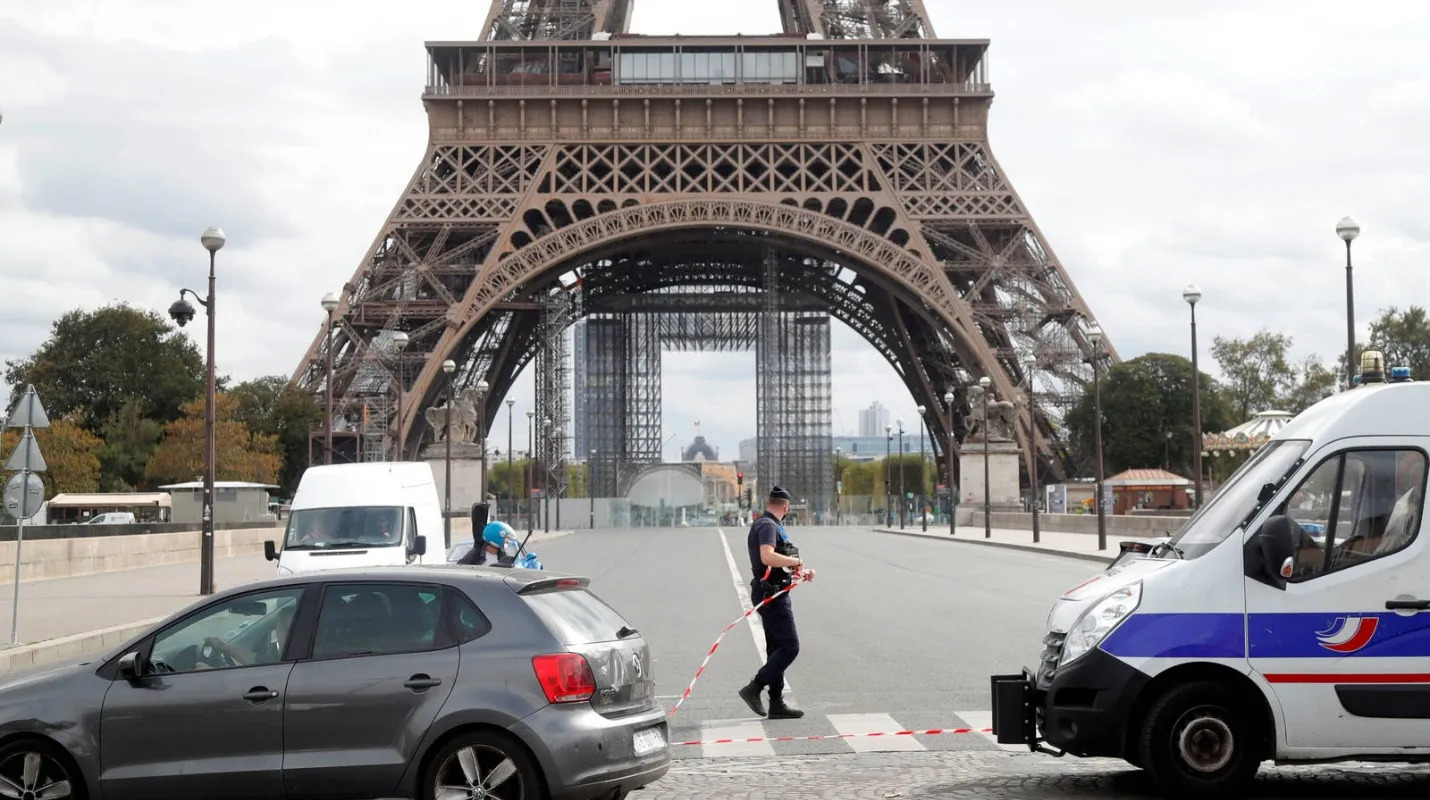 Amenaza de bomba en la Torre Eiffel