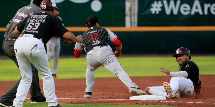 Algodoneros Del Unión Laguna Ganan 4 A 2 A Tecolotes De Los Dos Laredos ...