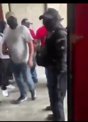 SSC entran de forma violenta a la casa de un reportero en Cancún