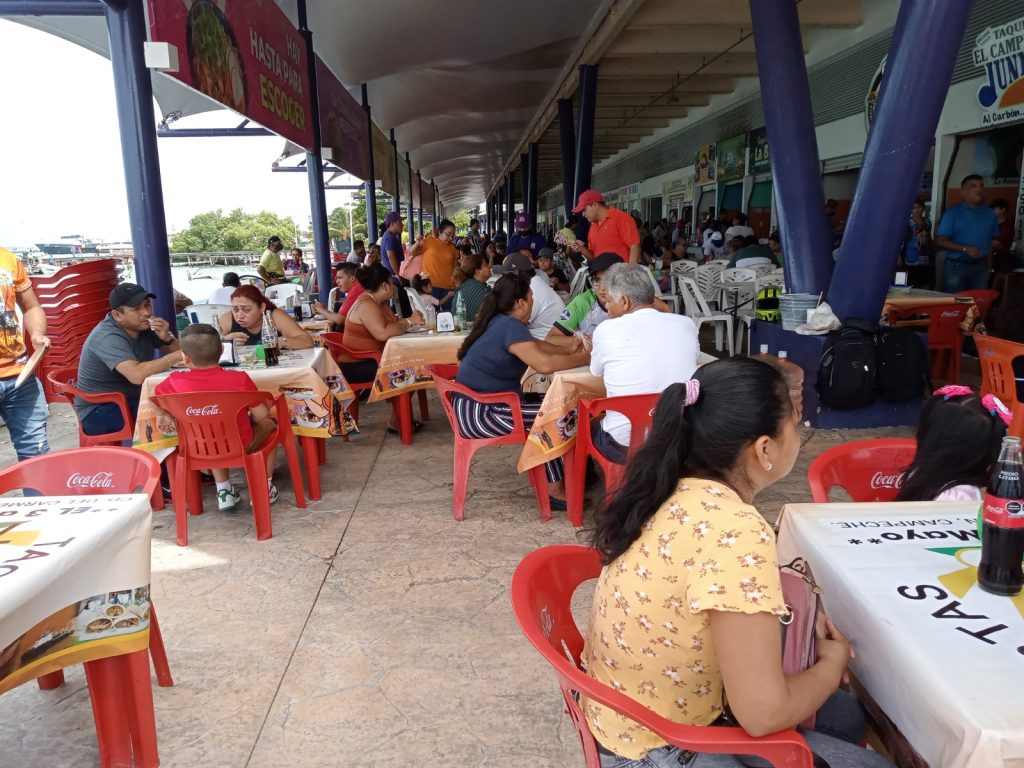Regreso a clases afectó al sector comercio de Ciudad del Carmen