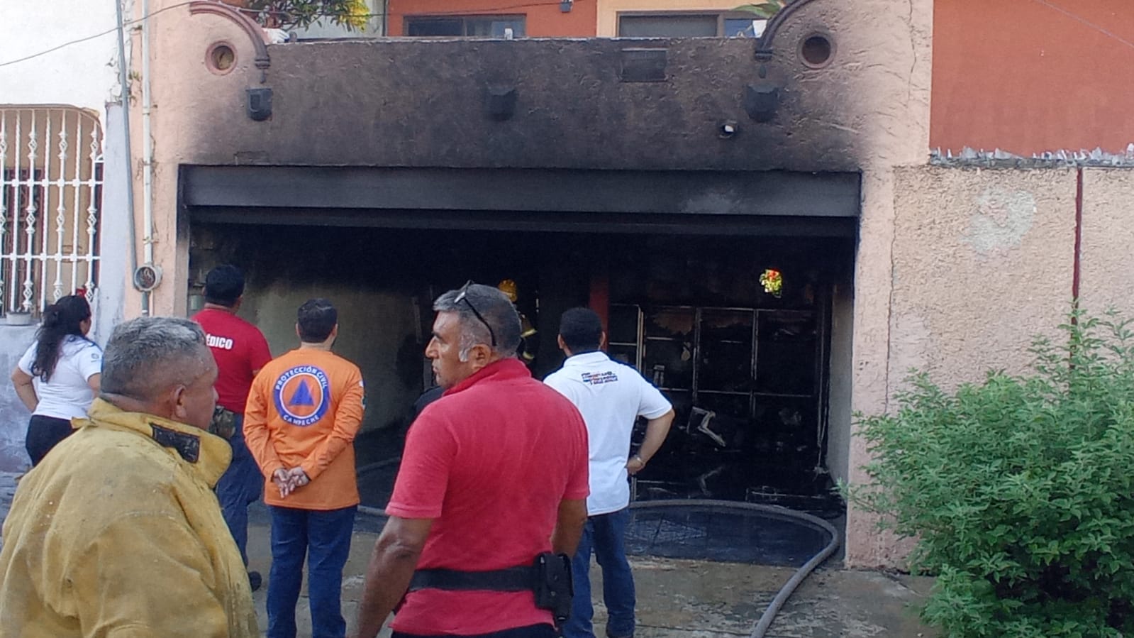 Se incendia casa en Campeche
