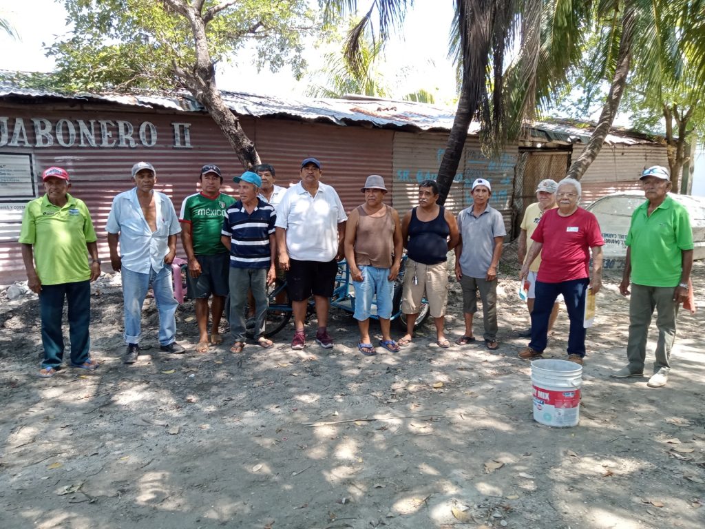 Imparten curso a pescadores ribereños carmelitas sobre Buenas prácticas de manejo a bordo de embarcaciones menores