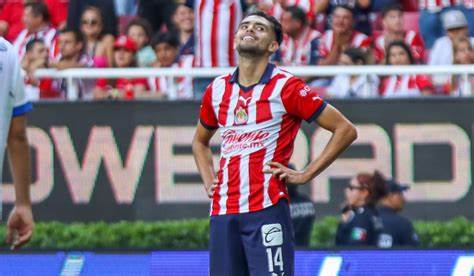 Mazatlán golea a Chivas consiguiendo de esta manera su primer victoria en el Akron