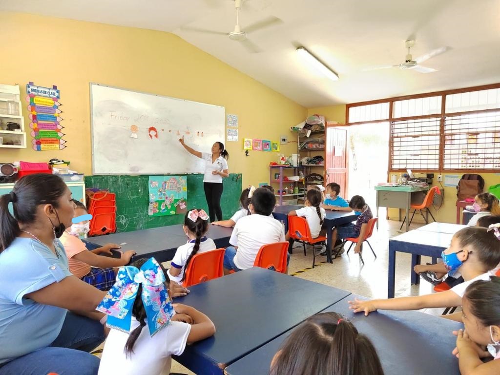 Fortalecerán enseñanza del inglés y maya en escuelas públicas de Quintana Roo