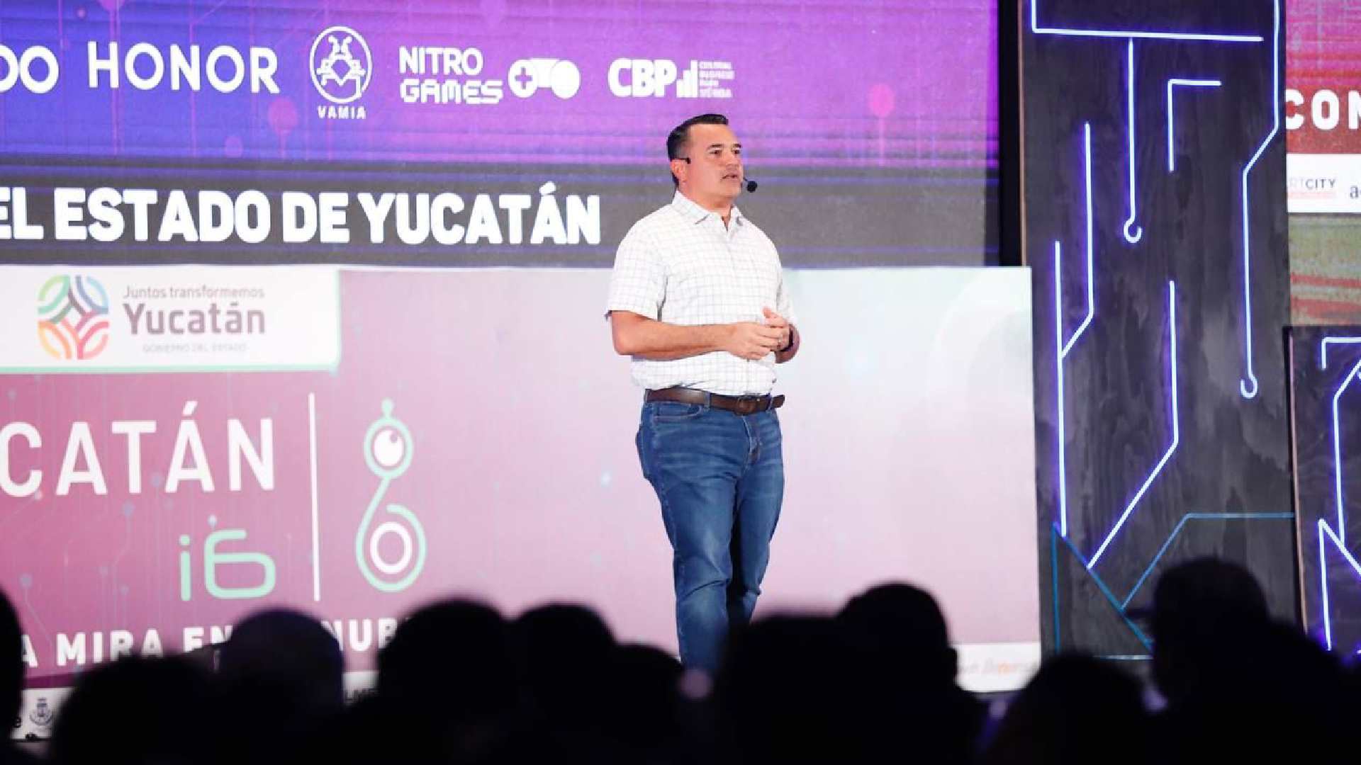 Renán Barrera transforma a Mérida en una ciudad moderna y digital