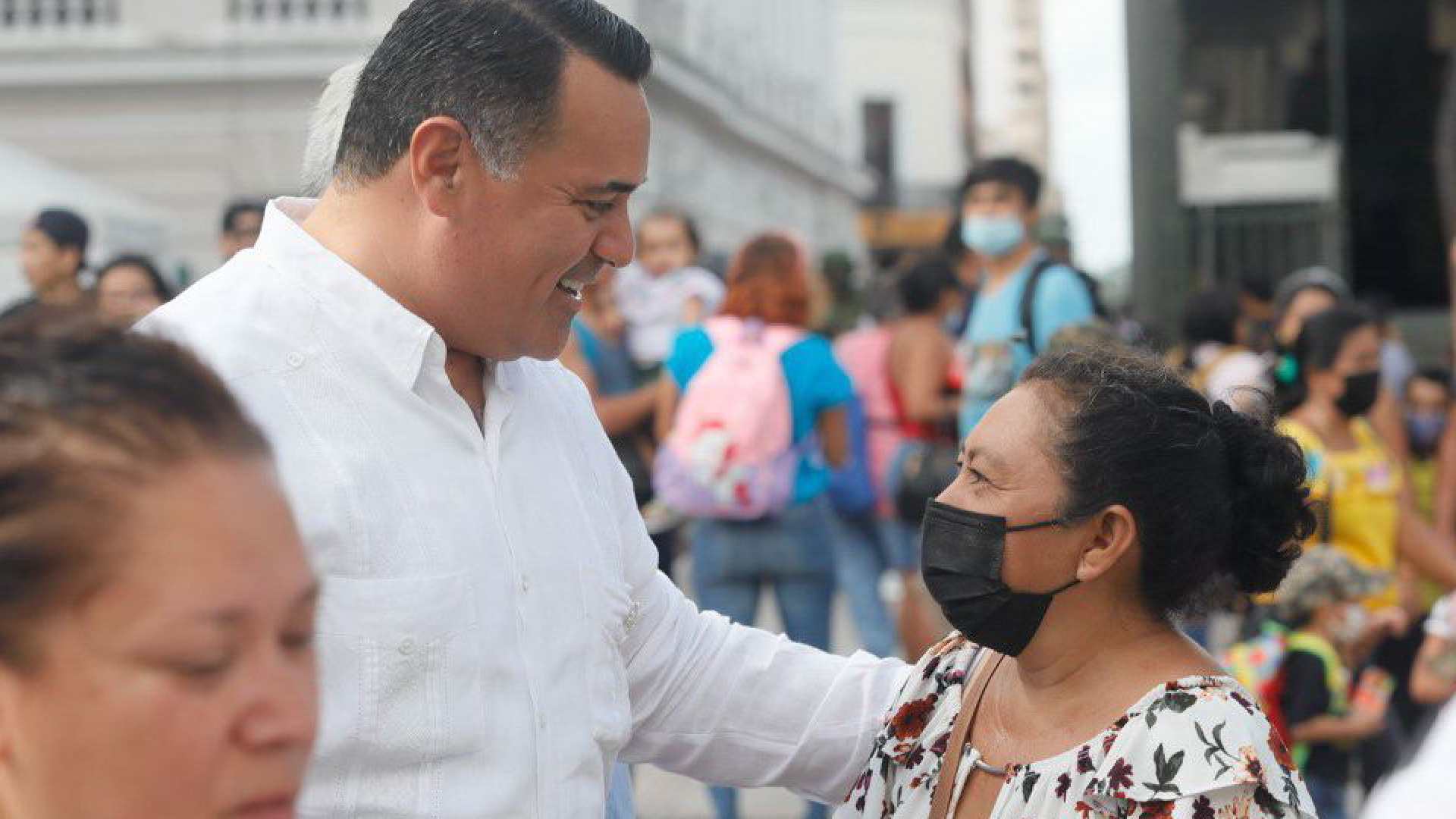 Renán Barrera impulsa la participación ciudadana en las actividades de gobierno