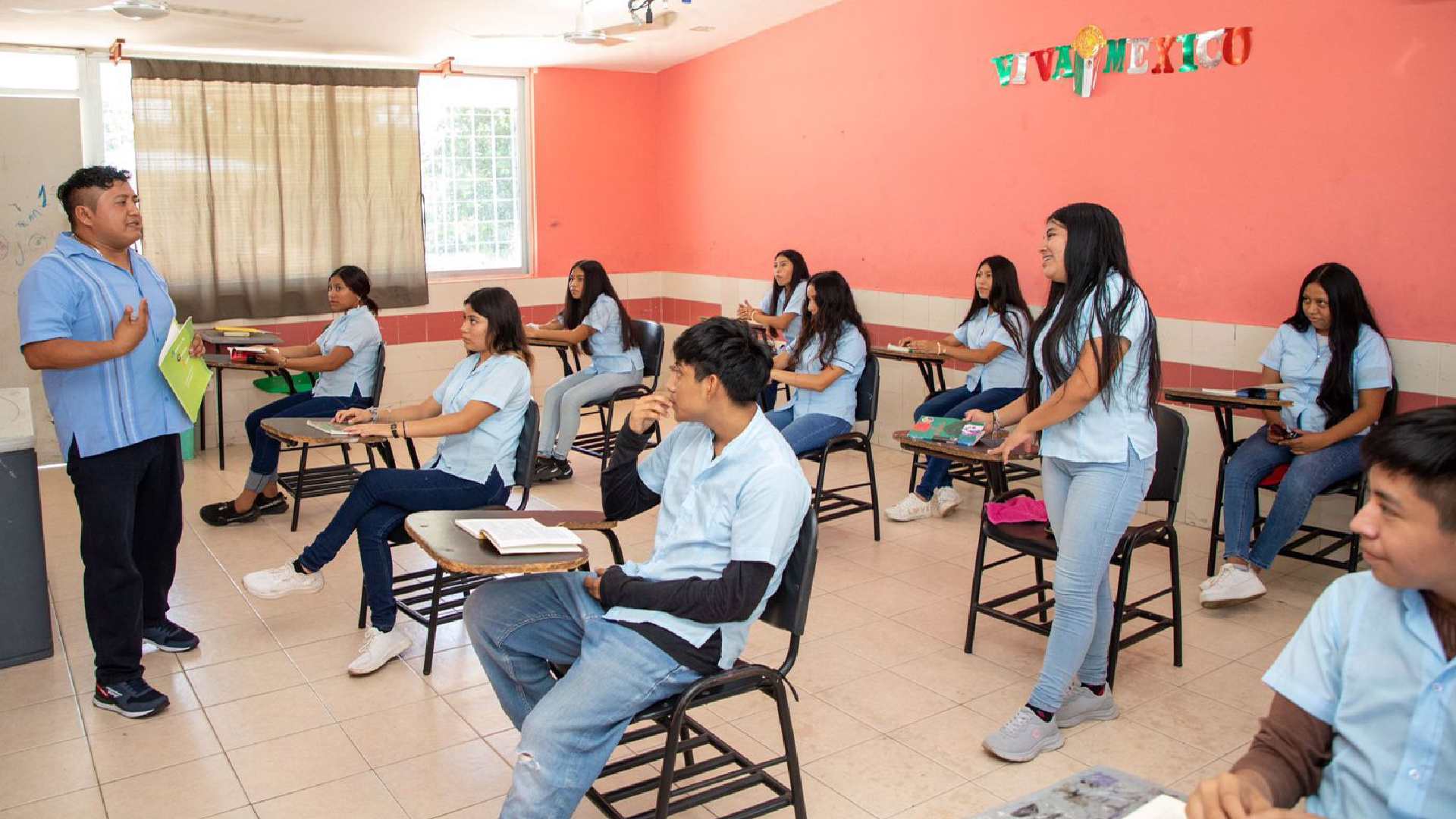 Bachillerato Yucatán amplía oportunidades de superación educativa para jóvenes del interior del estado
