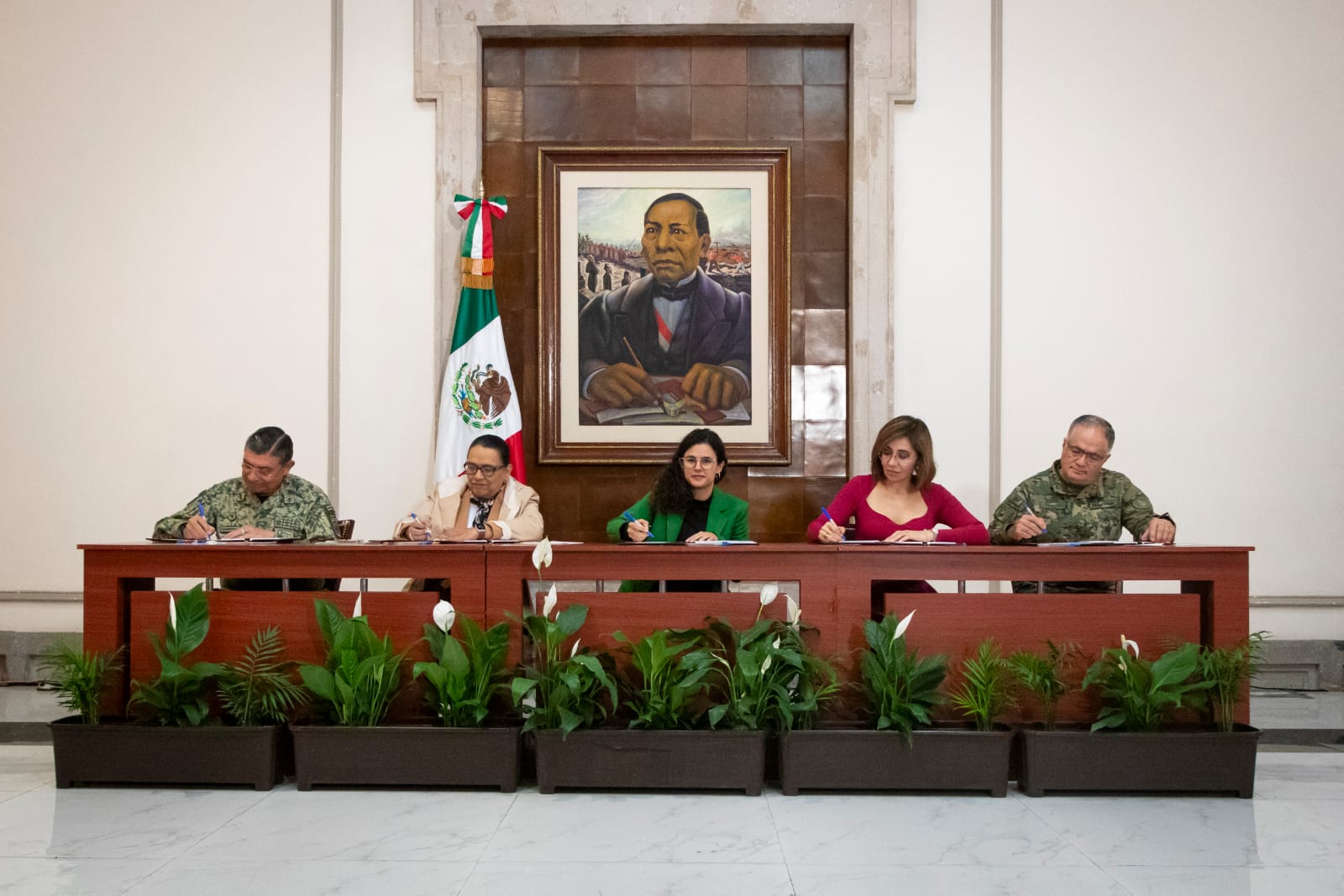 Cuatro secretarías firman convenio notarial en apoyo a personal encargado de seguridad