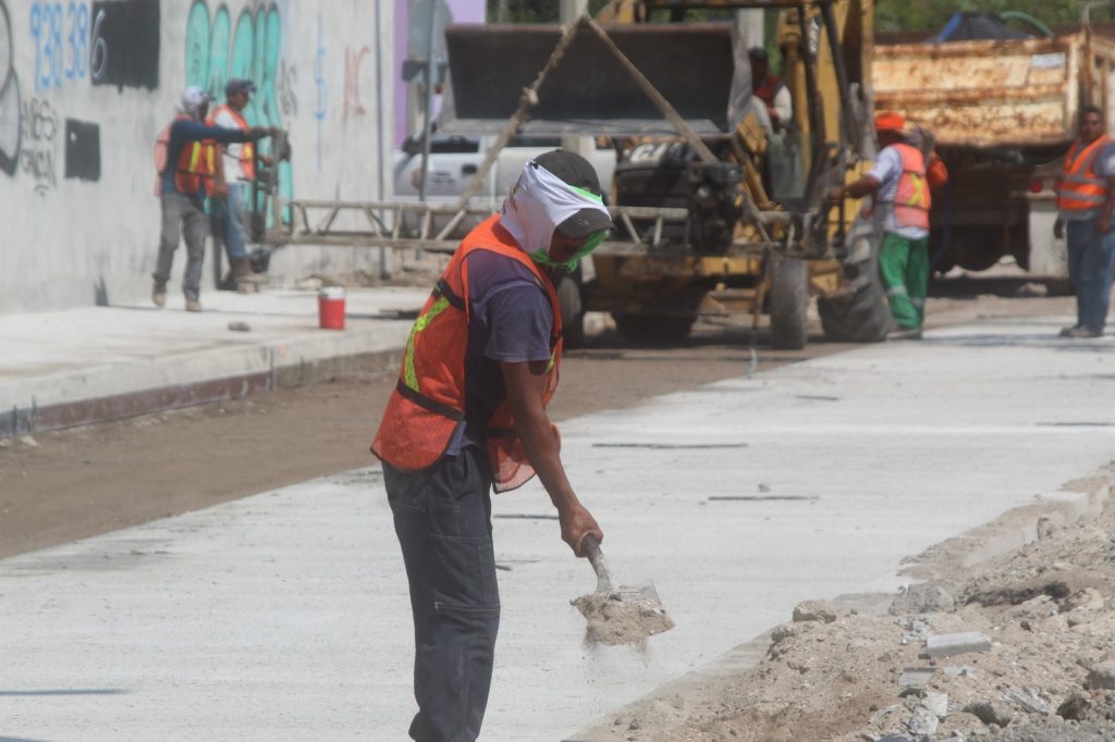 Disminución de obras en la Isla del Carmen afecta al sector obrero de la construcción