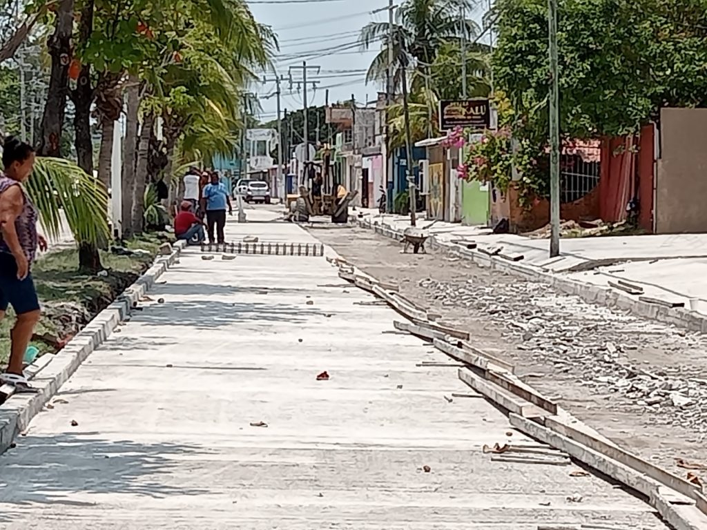 Obras equitativas piden agrupaciones obreras al edil carmelita, Pablo Gutiérrez Lazarus