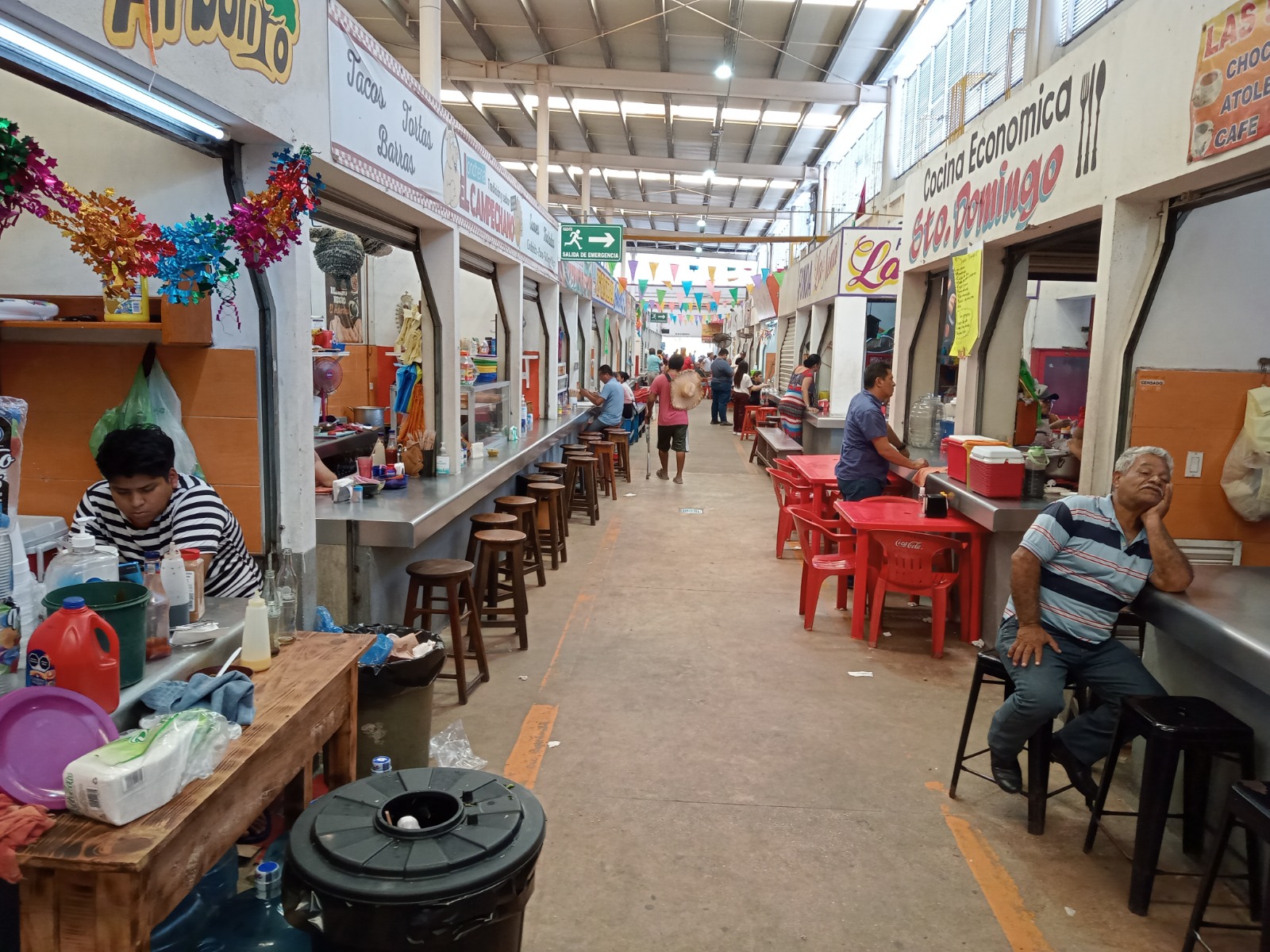 Regreso a clases afectó al sector comercio de Ciudad del Carmen