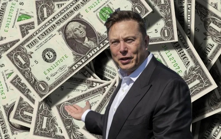 Elon Musk desea cobrar
