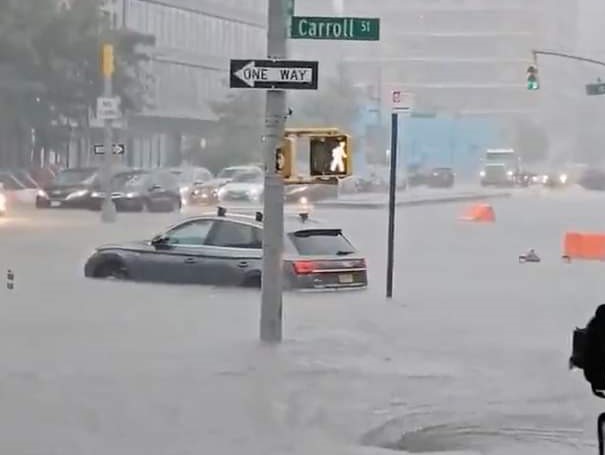 Nueva York en estado de emergencia por lluvias e inundaciones (VIDEO)