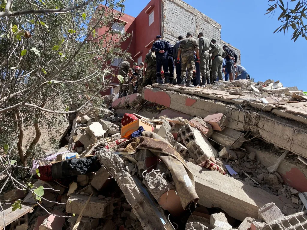 Terremoto en Marruecos deja más de 2 mil personas muertas (Video)