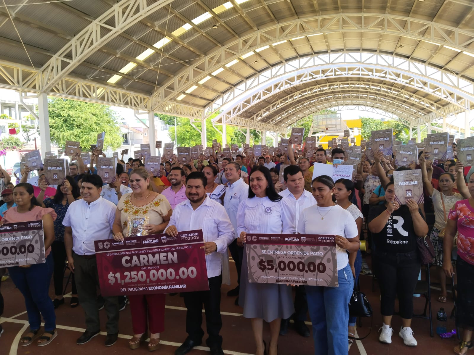 Reciben microcomercios del municipio de Carmen apoyos de cinco mil pesos