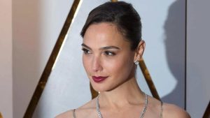 Gal Gadot, expresó que siente tristeza y desconcierto ante el ataque