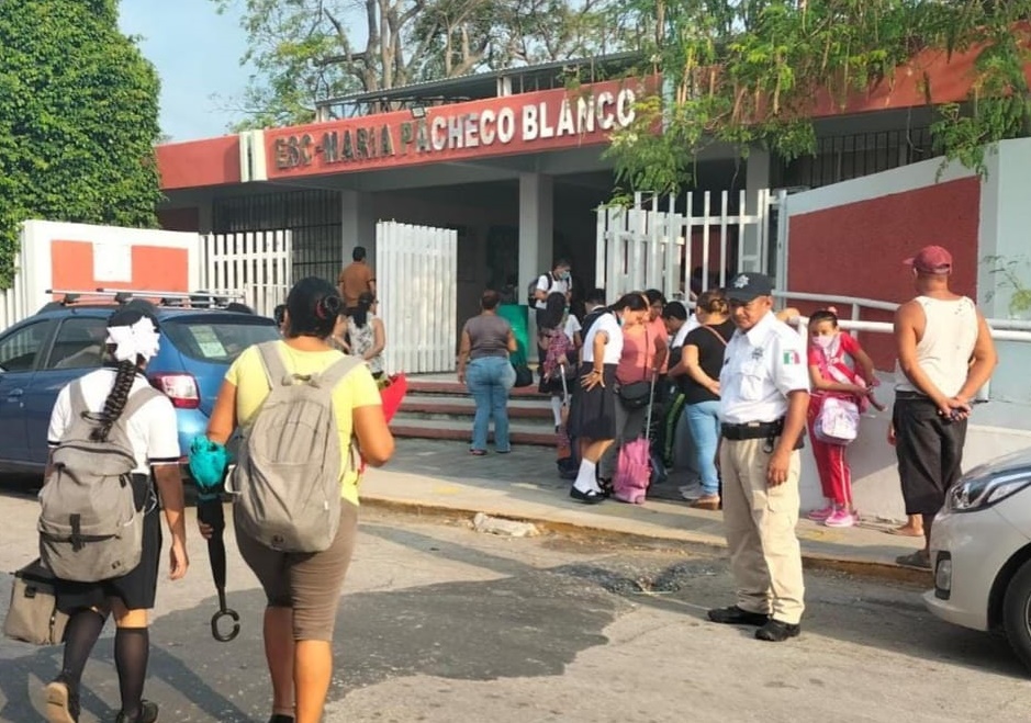 Se invierte 900 mdp para mantenimiento preventivo y correctivo en las escuelas de Campeche