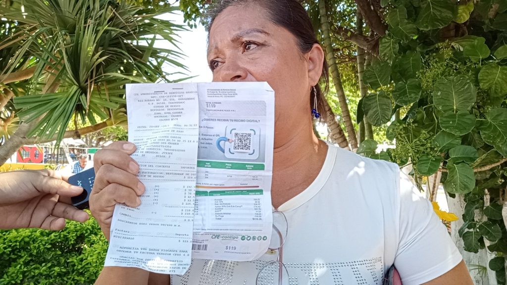 Mujer denuncian abuso contra la CFE en Ciudad del Carmen