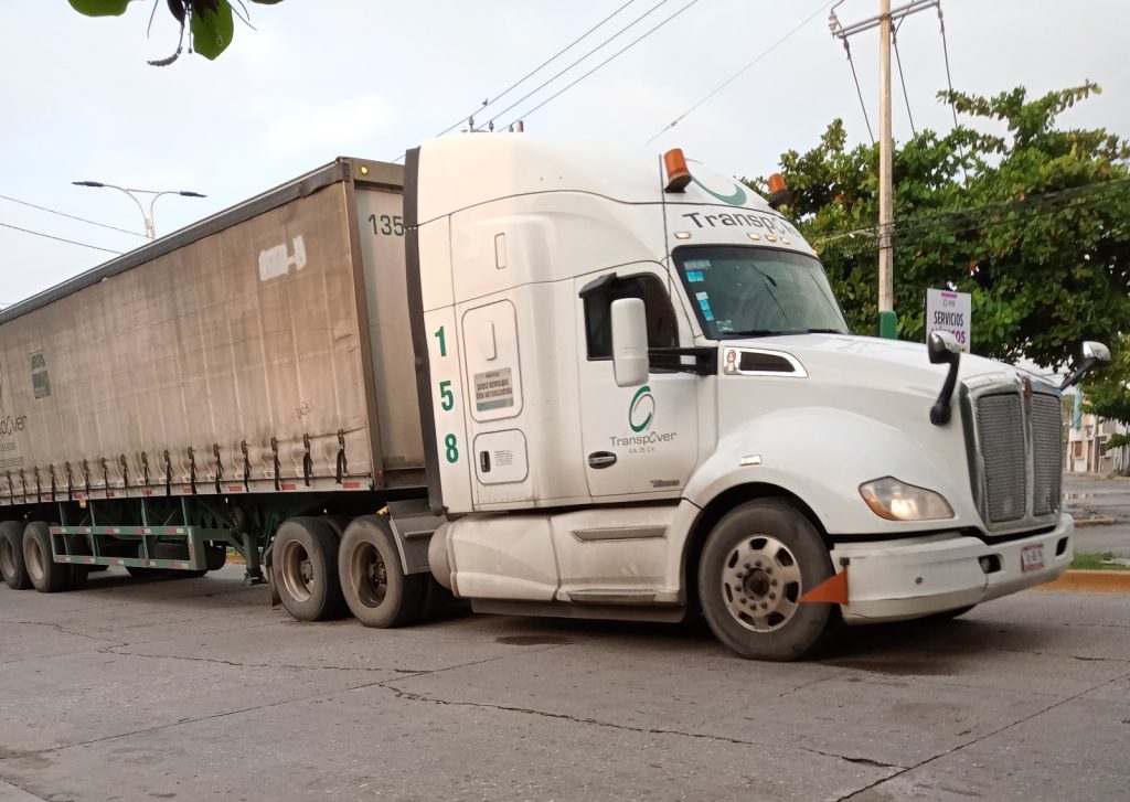 Se busca ordenar el tránsito del transporte pesado en Ciudad del Carmen