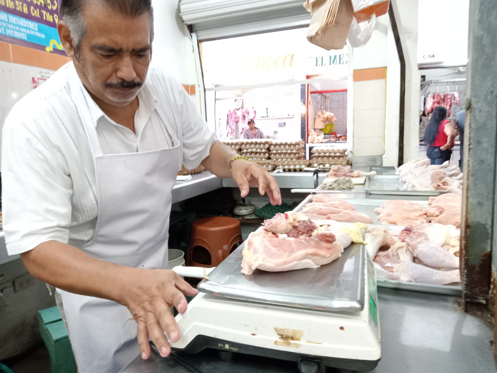 Precio estable al kilogramo de pollo en el mercado AFA de Ciudad del Carmen