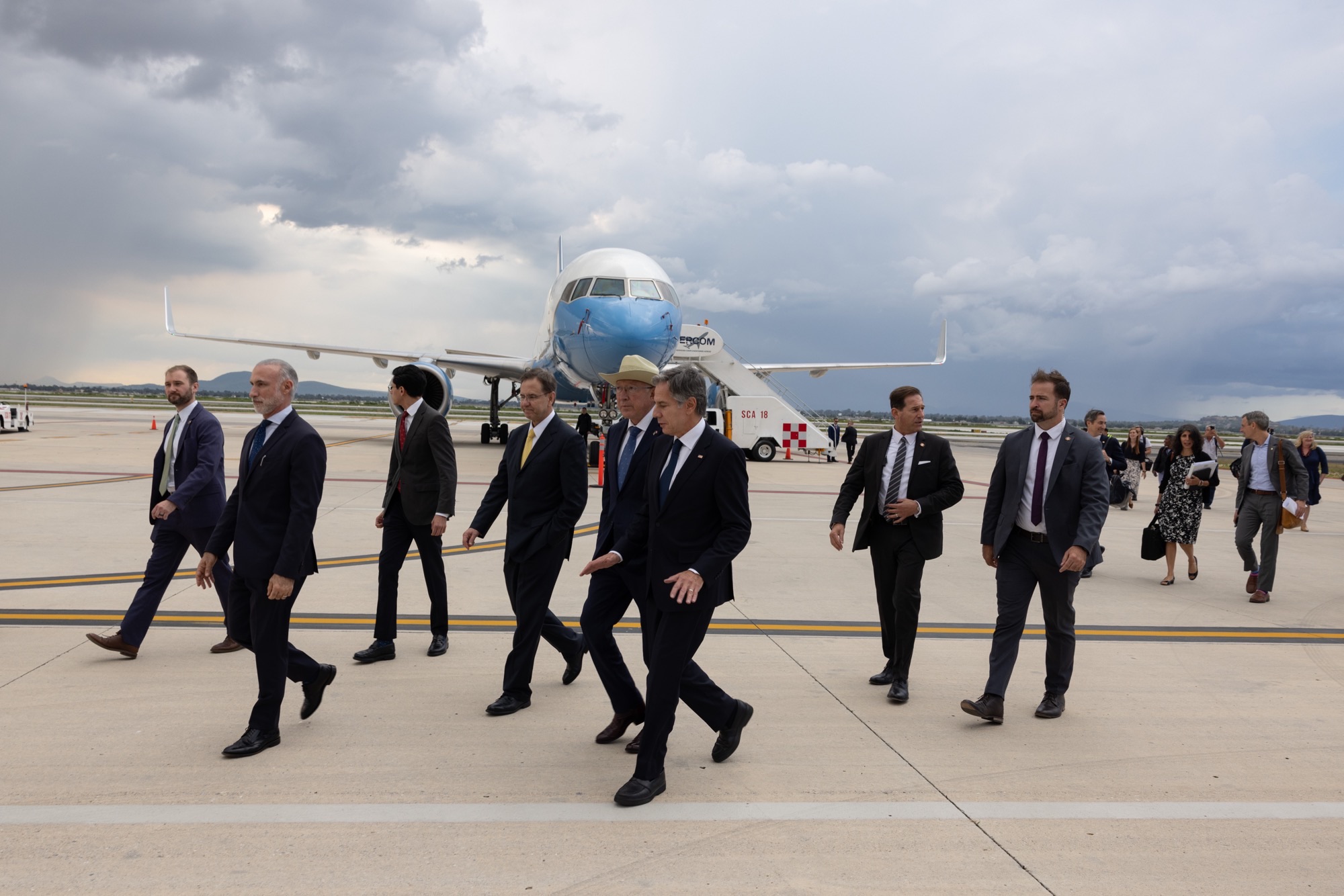 Delegación de seguridad de EUA encabezada por Blinken llega al AIFA